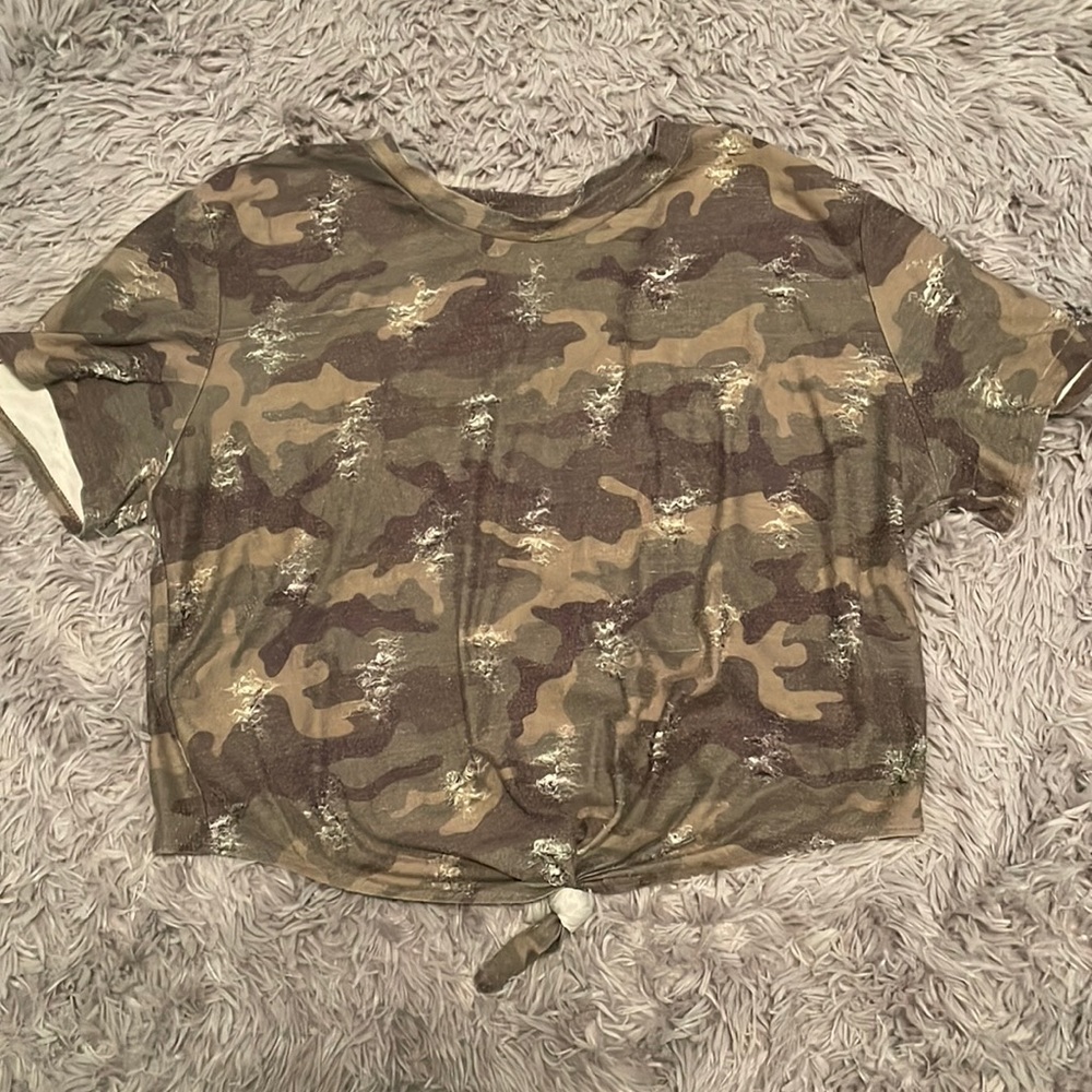 Womens camo crop top